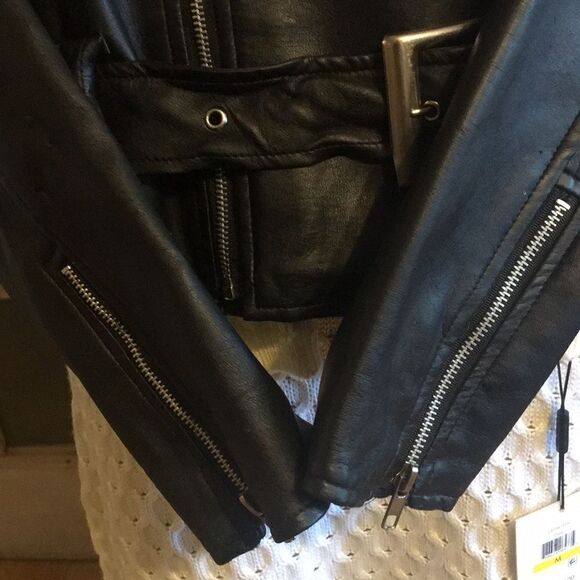 Neutral zone jacket - Picture 2 of 8